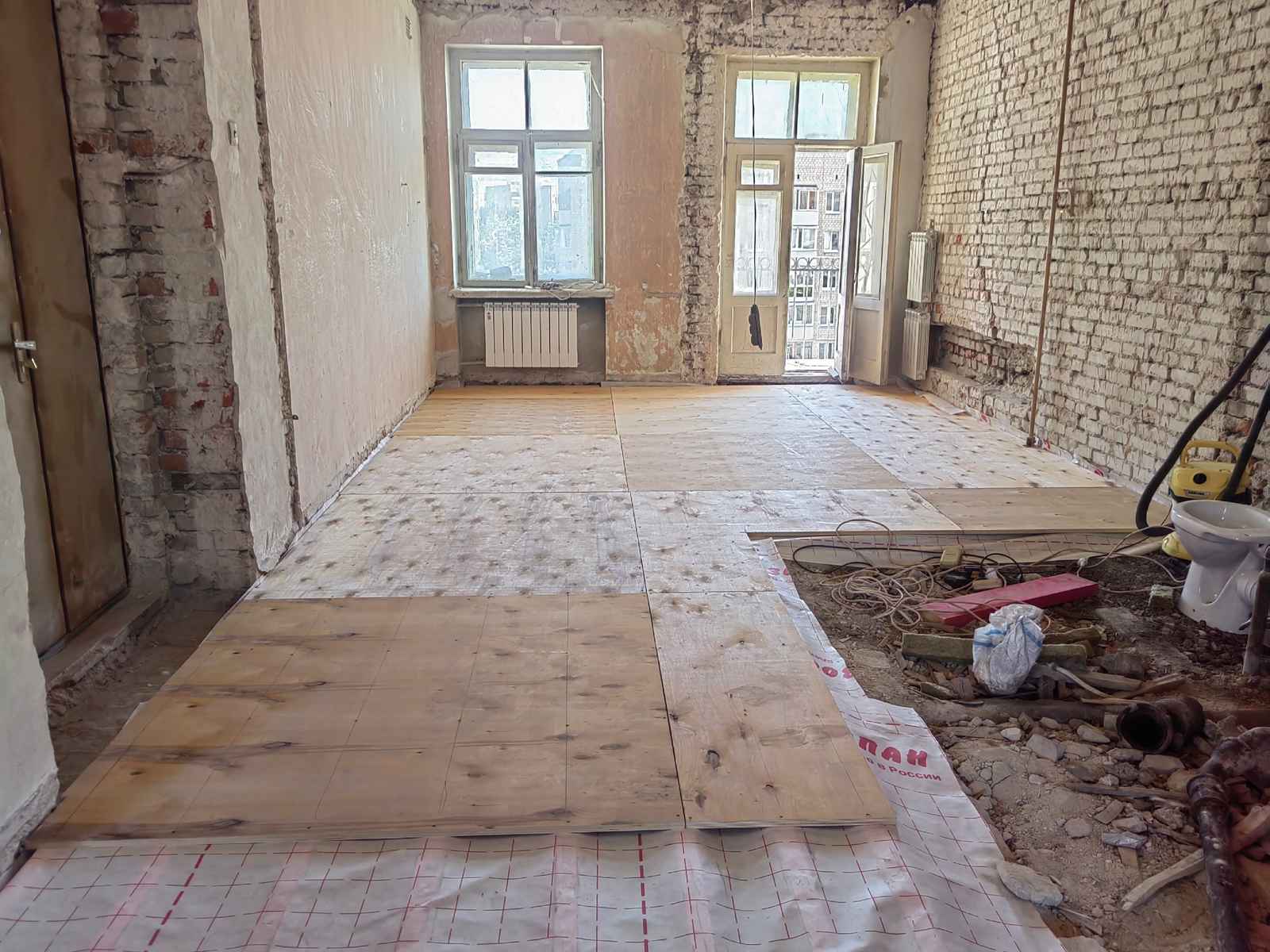 Капитальный ремонт пола квартиры в Сталинке